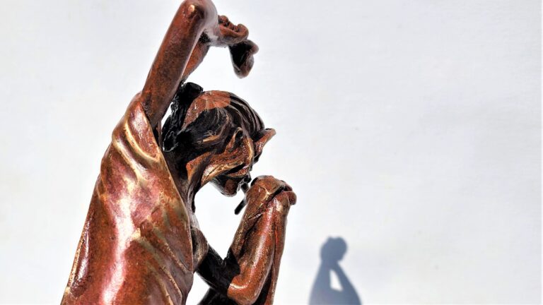 Laura Teste Contemporary Bronze Sculpture Sea Cliff Sea Sisters