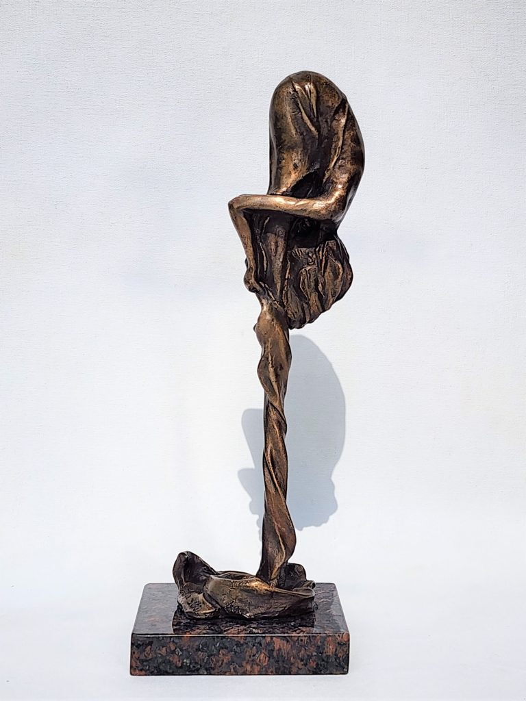 Laura Teste Contemporary Bronze Sculptor Lightness of Being