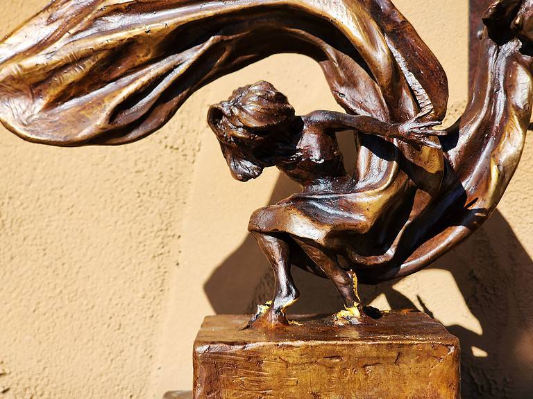 Laura Teste Contemporary Bronze Sculpture Touch and Go