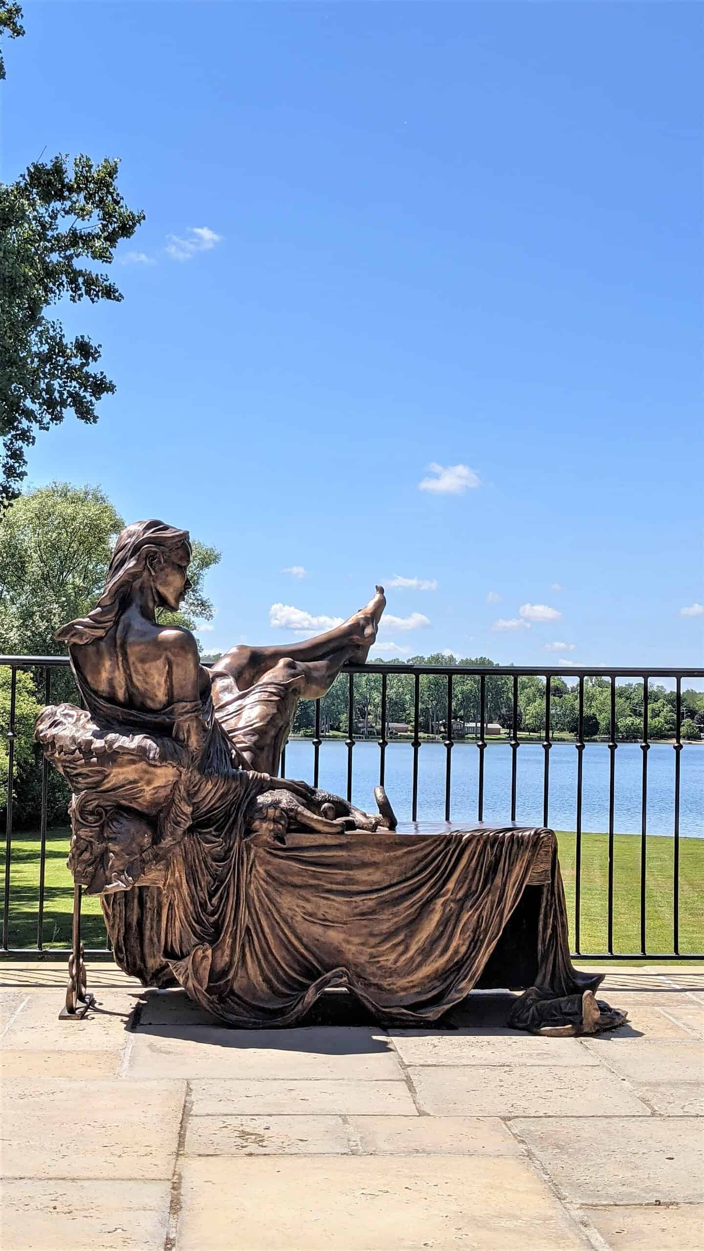 Laura Teste Bronze Contemporary Sculpture ELYSE CHAT CAT